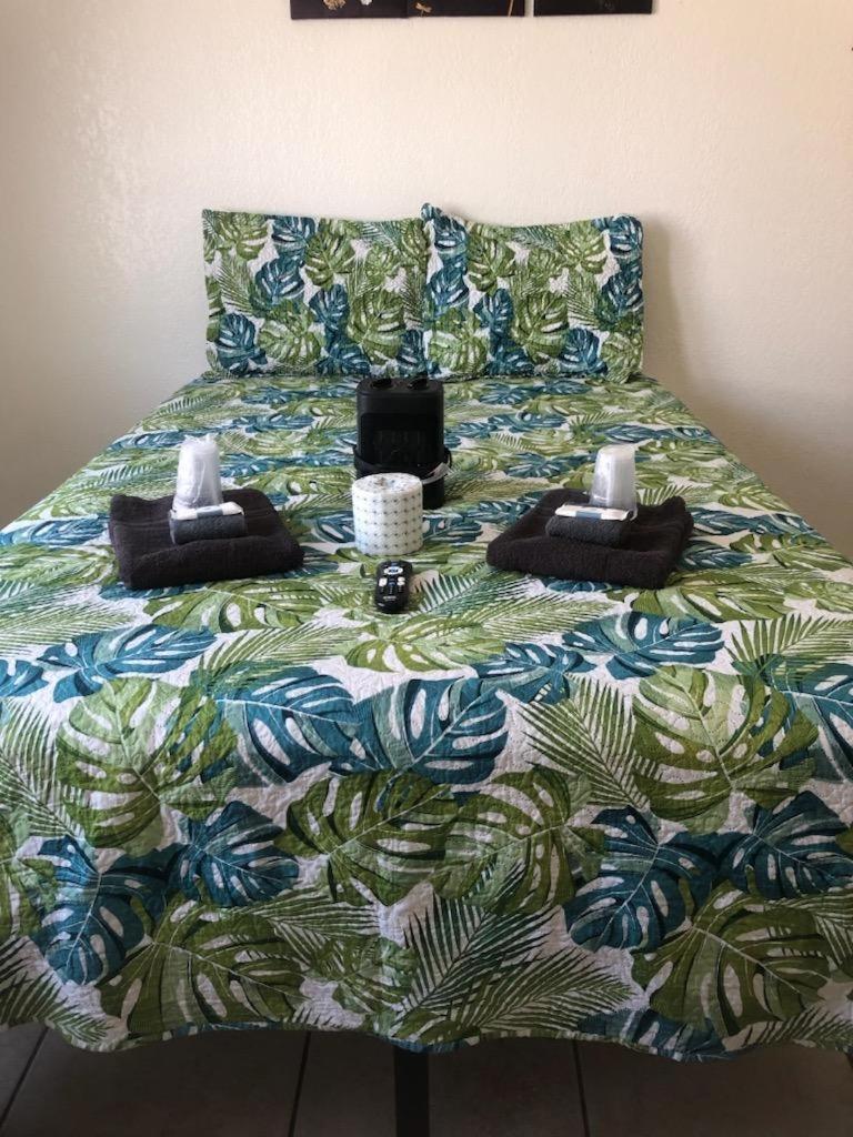 Crown Inn & Suites Spring Valley  Eksteriør bilde